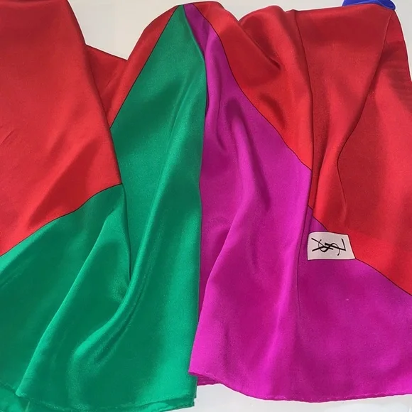 Authentic YSL Large Scarf - Picture 5 of 6